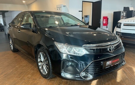 Toyota Camry, 2017 год, 2 070 000 рублей, 3 фотография