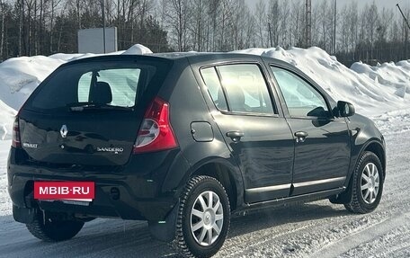 Renault Sandero I, 2013 год, 475 000 рублей, 2 фотография