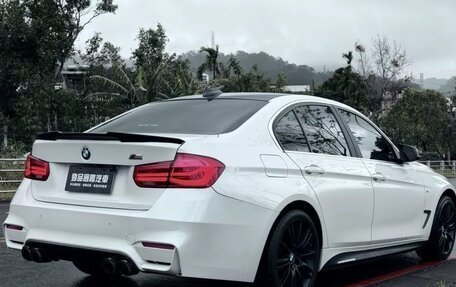 BMW 3 серия, 2019 год, 1 300 000 рублей, 6 фотография