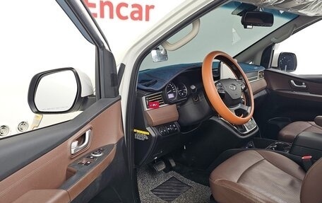 Hyundai Grand Starex Grand Starex I рестайлинг 2, 2020 год, 3 459 000 рублей, 13 фотография