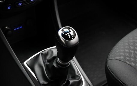 Hyundai Solaris II рестайлинг, 2012 год, 699 000 рублей, 16 фотография