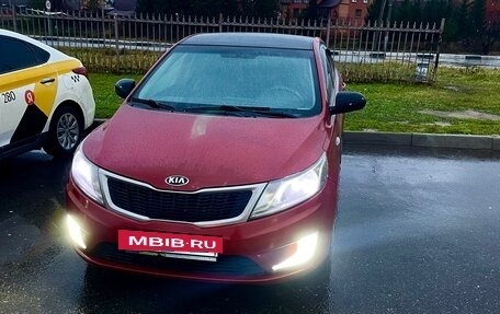 KIA Rio III рестайлинг, 2013 год, 630 000 рублей, 2 фотография