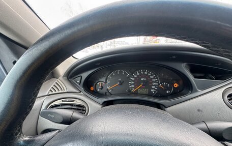 Ford Focus IV, 2000 год, 189 000 рублей, 8 фотография