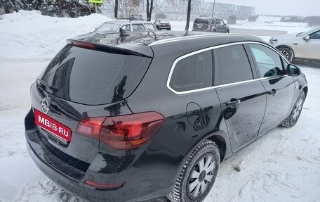 Opel Astra J, 2011 год, 640 000 рублей, 4 фотография