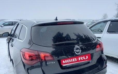 Opel Astra J, 2011 год, 640 000 рублей, 6 фотография