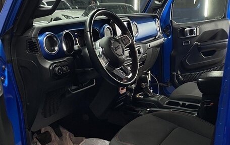 Jeep Wrangler, 2021 год, 6 850 000 рублей, 18 фотография