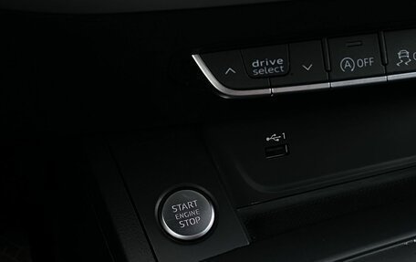 Audi A4, 2020 год, 3 049 000 рублей, 17 фотография