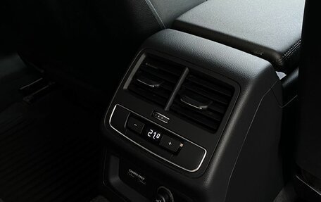 Audi A4, 2020 год, 3 049 000 рублей, 26 фотография