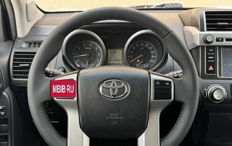 Toyota Land Cruiser Prado 150 рестайлинг 2, 2016 год, 3 399 000 рублей, 10 фотография