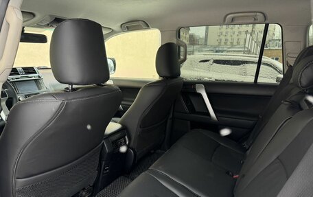 Toyota Land Cruiser Prado 150 рестайлинг 2, 2016 год, 3 399 000 рублей, 17 фотография