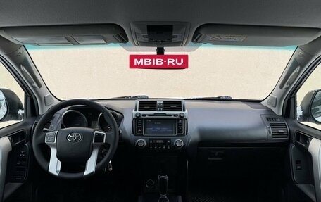 Toyota Land Cruiser Prado 150 рестайлинг 2, 2016 год, 3 399 000 рублей, 18 фотография