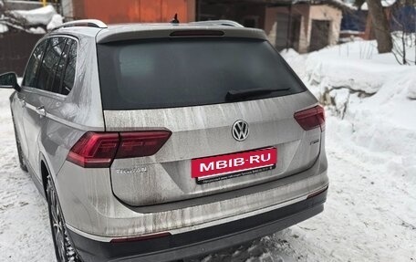 Volkswagen Tiguan II, 2018 год, 2 650 000 рублей, 4 фотография