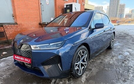 BMW iX, 2022 год, 7 000 000 рублей, 2 фотография