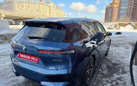 BMW iX, 2022 год, 7 000 000 рублей, 5 фотография