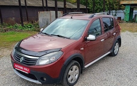 Renault Sandero I, 2014 год, 900 000 рублей, 2 фотография