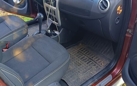 Renault Sandero I, 2014 год, 900 000 рублей, 4 фотография