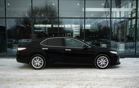 Toyota Camry, 2018 год, 2 849 000 рублей, 8 фотография