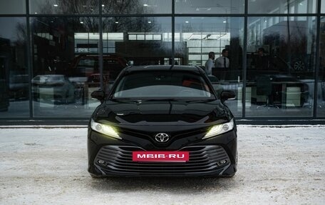 Toyota Camry, 2018 год, 2 849 000 рублей, 3 фотография