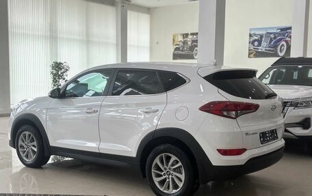 Hyundai Tucson III, 2017 год, 1 999 000 рублей, 6 фотография