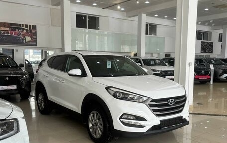 Hyundai Tucson III, 2017 год, 1 999 000 рублей, 3 фотография