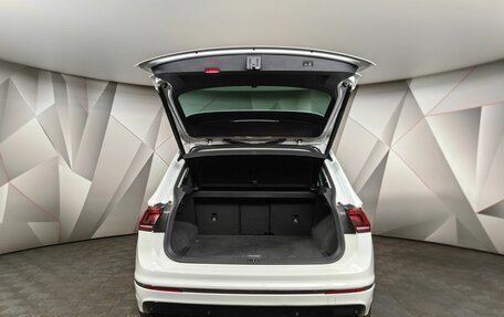 Volkswagen Tiguan II, 2019 год, 2 643 000 рублей, 11 фотография