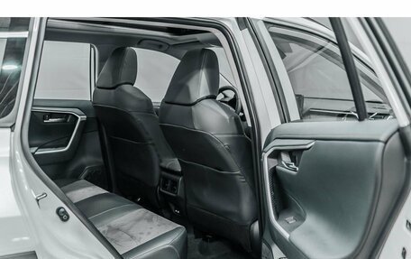 Toyota RAV4, 2025 год, 4 670 000 рублей, 10 фотография