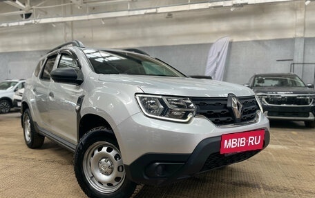Renault Duster, 2021 год, 1 700 000 рублей, 2 фотография