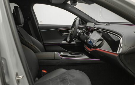 Mercedes-Benz E-Класс, 2024 год, 12 900 000 рублей, 26 фотография