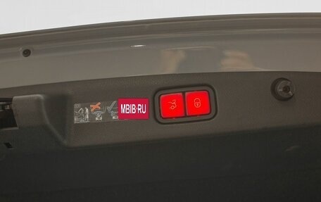 Mercedes-Benz E-Класс, 2024 год, 12 900 000 рублей, 30 фотография