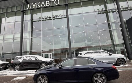 Mercedes-Benz E-Класс, 2018 год, 4 450 000 рублей, 2 фотография