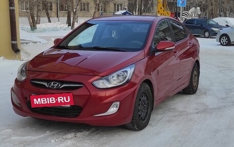 Hyundai Solaris II рестайлинг, 2012 год, 550 000 рублей, 4 фотография