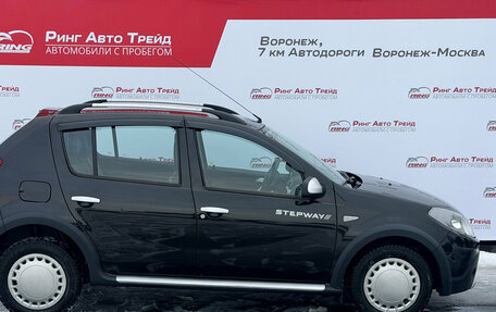 Renault Sandero I, 2013 год, 675 000 рублей, 2 фотография