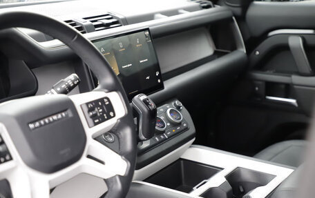 Land Rover Defender II, 2025 год, 9 900 000 рублей, 14 фотография