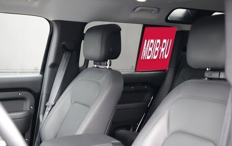 Land Rover Defender II, 2025 год, 9 900 000 рублей, 15 фотография