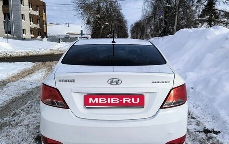 Hyundai Solaris II рестайлинг, 2015 год, 860 000 рублей, 5 фотография