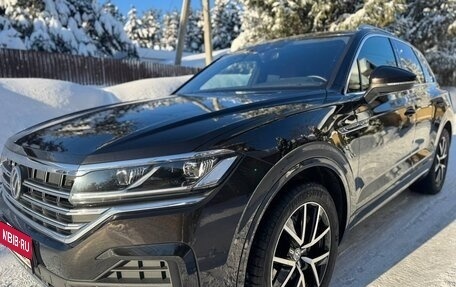 Volkswagen Touareg III, 2018 год, 7 500 000 рублей, 1 фотография