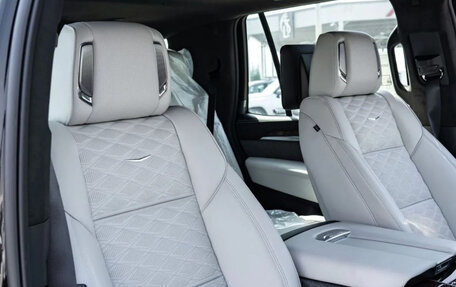 Cadillac Escalade V, 2025 год, 19 930 000 рублей, 13 фотография