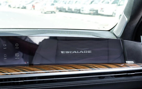 Cadillac Escalade V, 2025 год, 19 930 000 рублей, 10 фотография