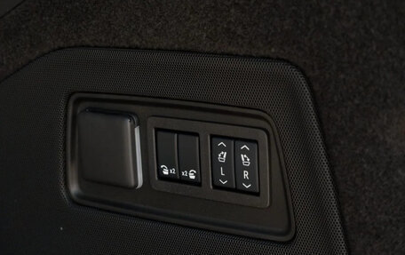 Cadillac Escalade V, 2025 год, 19 930 000 рублей, 21 фотография