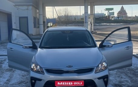 KIA Rio IV, 2017 год, 700 000 рублей, 1 фотография