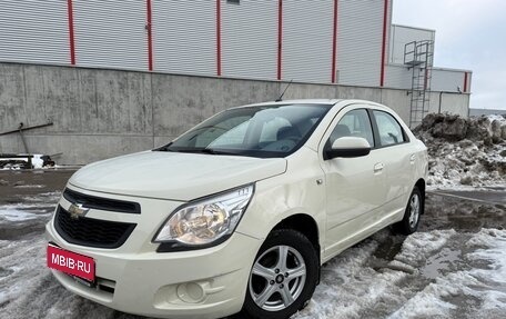 Chevrolet Cobalt II, 2013 год, 650 000 рублей, 1 фотография
