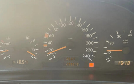 Mercedes-Benz E-Класс, 1997 год, 666 000 рублей, 5 фотография