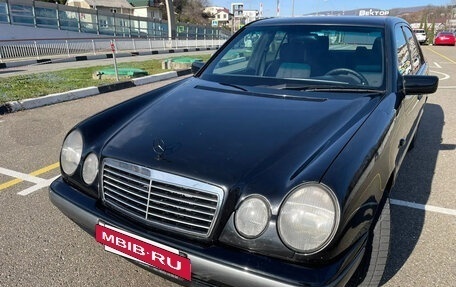 Mercedes-Benz E-Класс, 1997 год, 666 000 рублей, 9 фотография