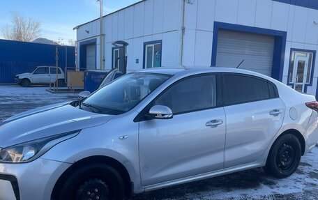 KIA Rio IV, 2017 год, 700 000 рублей, 4 фотография