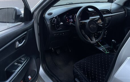 KIA Rio IV, 2017 год, 700 000 рублей, 8 фотография