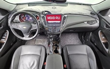 Chevrolet Malibu IX, 2021 год, 1 890 000 рублей, 6 фотография