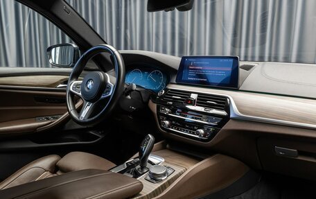 BMW 5 серия, 2018 год, 3 899 000 рублей, 14 фотография