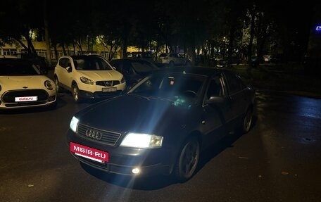 Audi A6, 1998 год, 600 000 рублей, 32 фотография