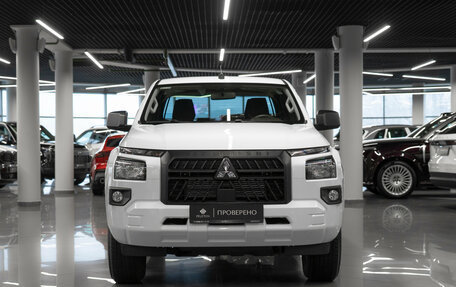 Mitsubishi L200, 2024 год, 4 550 000 рублей, 3 фотография