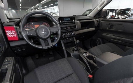 Mitsubishi L200, 2024 год, 4 550 000 рублей, 7 фотография